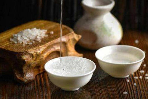 茅台酒怎么酿造「茅台酒的酿造方法」