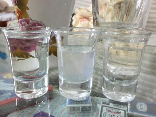 茅台一个酒瓶多少钱_大瓶茅台酒多少钱一箱