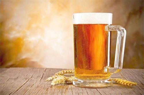 蓝色青岛啤酒多少钱_青岛蓝啤酒5升价格多少钱一瓶
